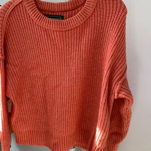 American Eagle Outfitters Vibrant Coral Crew Neck Sweater size small